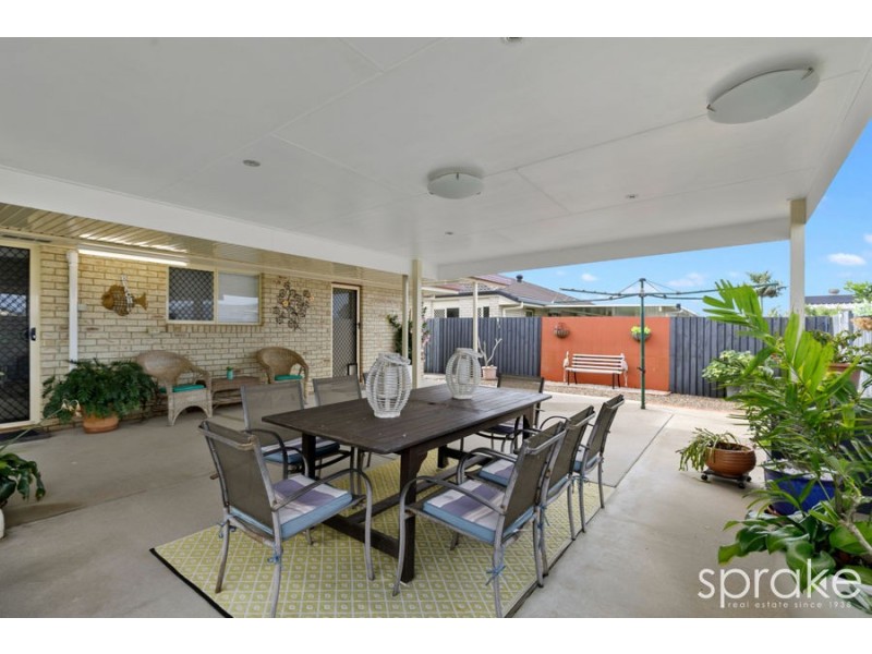 5 Sirius Court, Eli Waters QLD 4655
