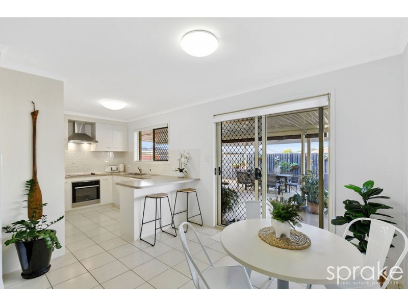 5 Sirius Court, Eli Waters QLD 4655
