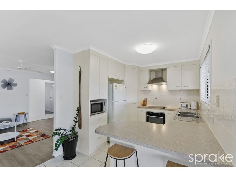 5 Sirius Court, Eli Waters QLD 4655
