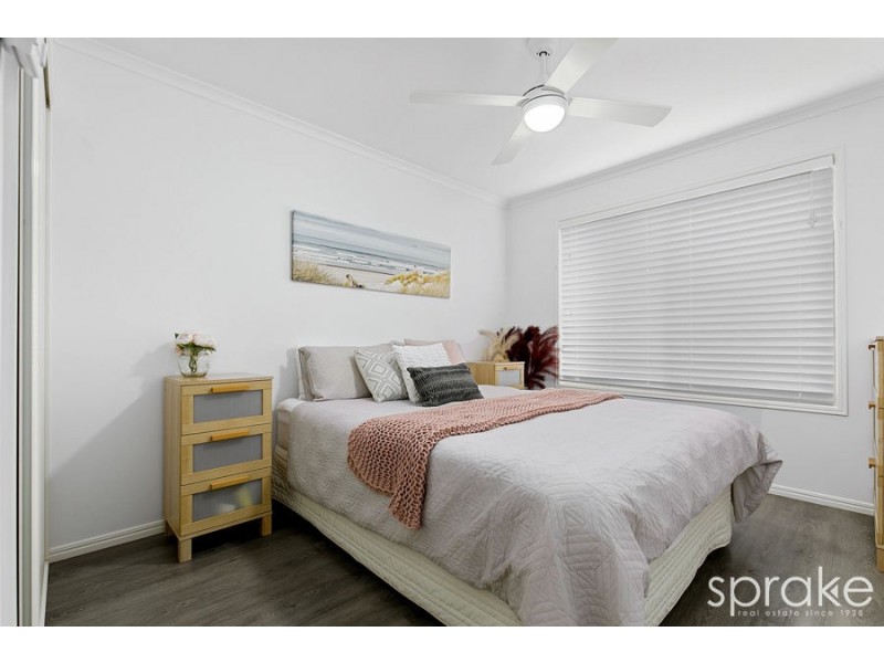 5 Sirius Court, Eli Waters QLD 4655
