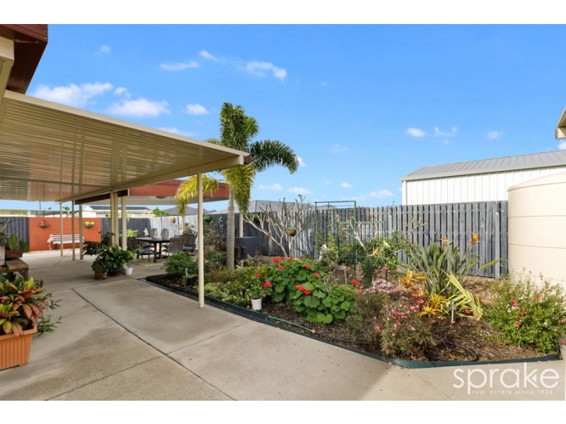 5 Sirius Court, Eli Waters QLD 4655