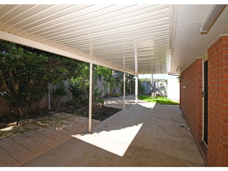 98 Nissen Street, Urraween QLD 4655