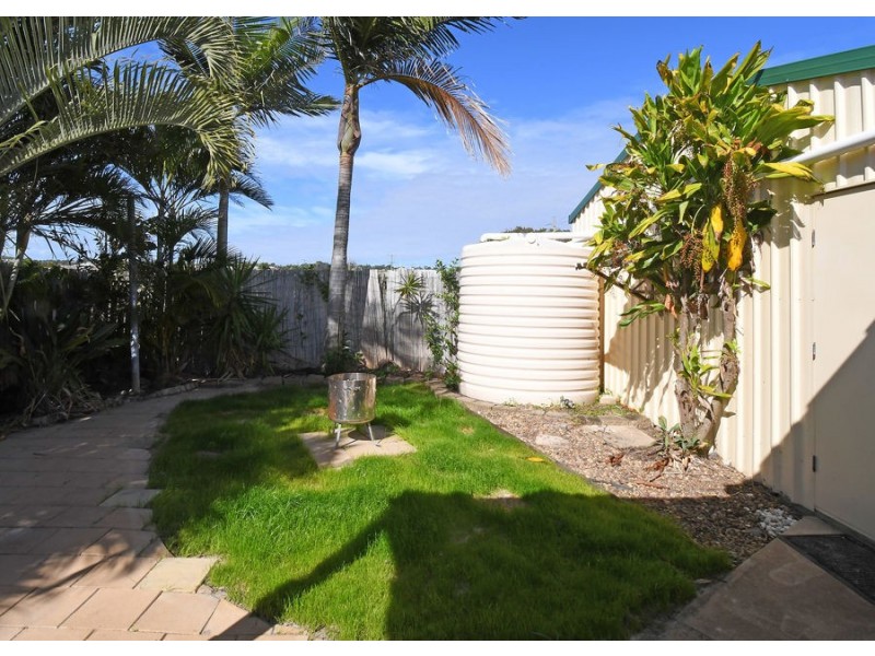 98 Nissen Street, Urraween QLD 4655