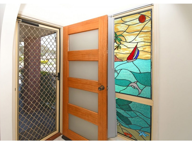 98 Nissen Street, Urraween QLD 4655