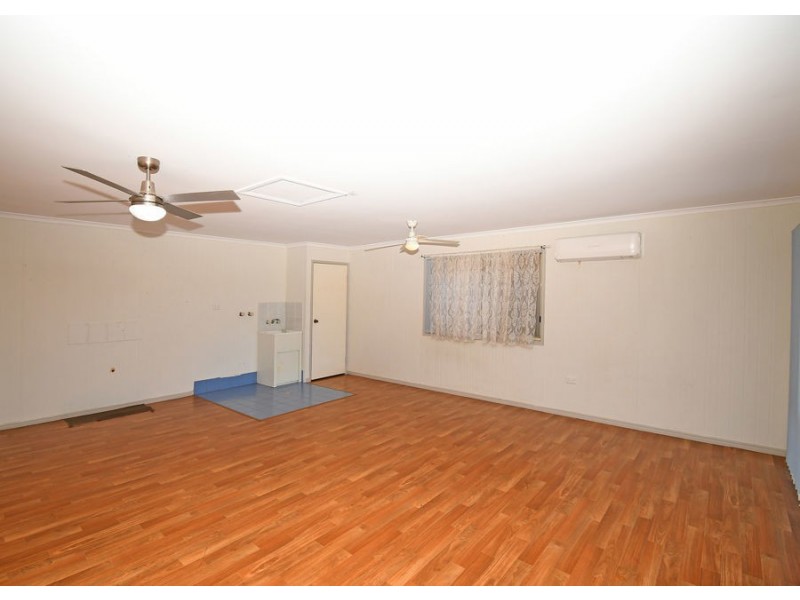 98 Nissen Street, Urraween QLD 4655