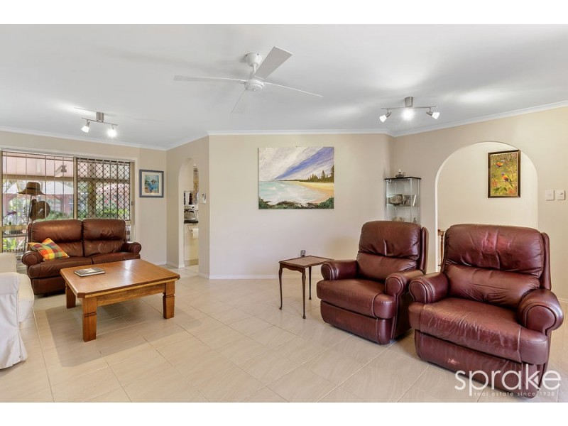 18 Aqualine Drive, Point Vernon QLD 4655