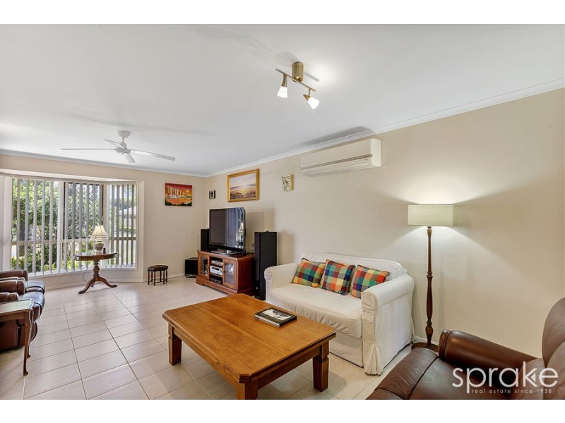 18 Aqualine Drive, Point Vernon QLD 4655