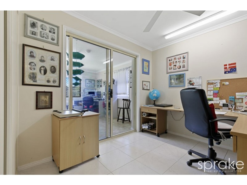 18 Aqualine Drive, Point Vernon QLD 4655
