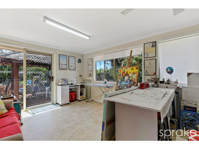 18 Aqualine Drive, Point Vernon QLD 4655