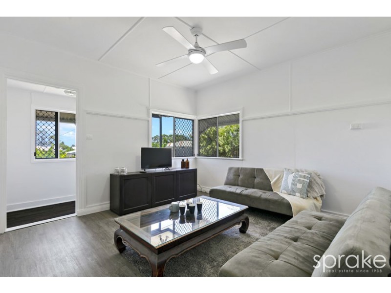 16 Mary Street, Scarness QLD 4655