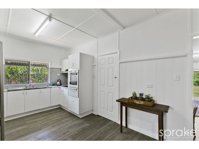 16 Mary Street, Scarness QLD 4655