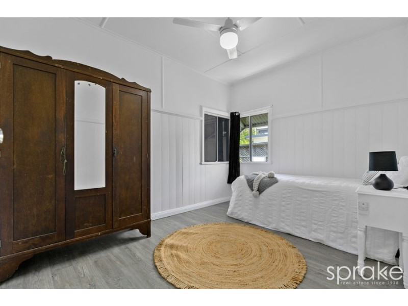 16 Mary Street, Scarness QLD 4655