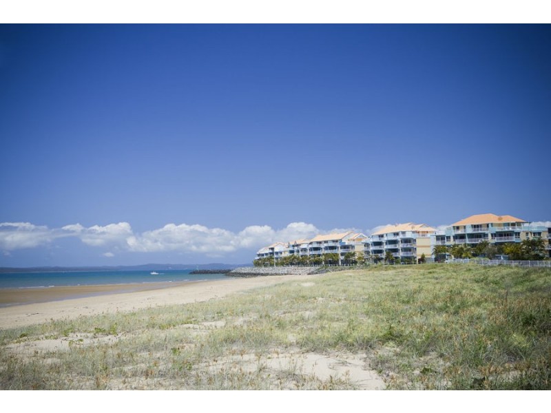 64/17 Buccaneer Drive, Urangan QLD 4655