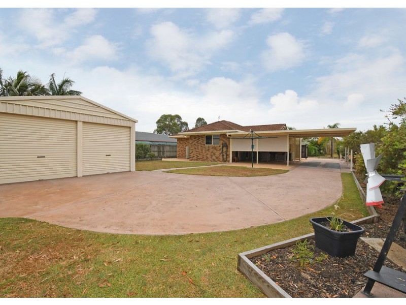 17 Brolga Court, Eli Waters QLD 4655