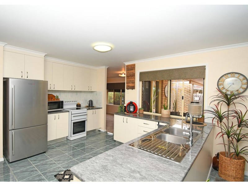 17 Brolga Court, Eli Waters QLD 4655