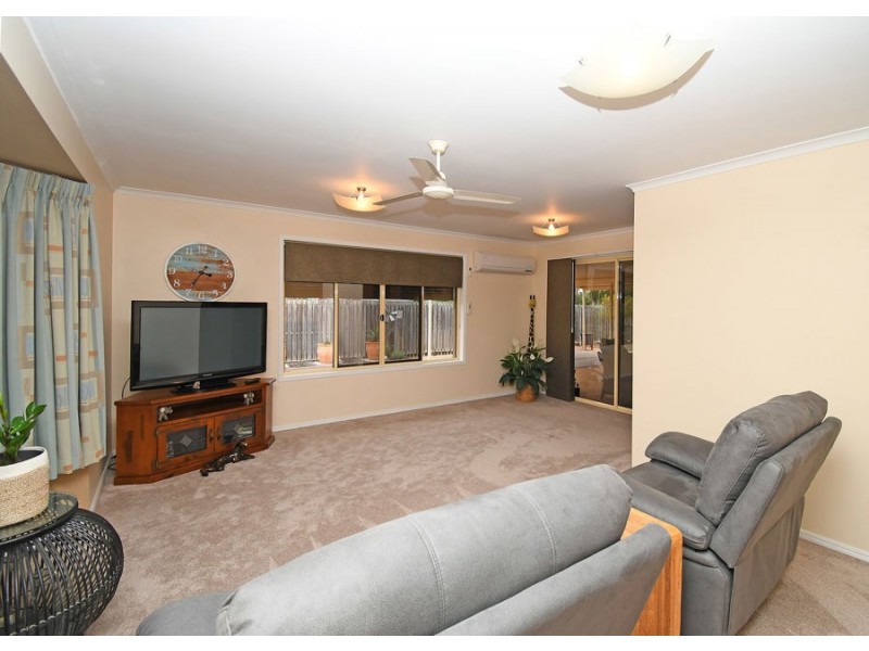 17 Brolga Court, Eli Waters QLD 4655