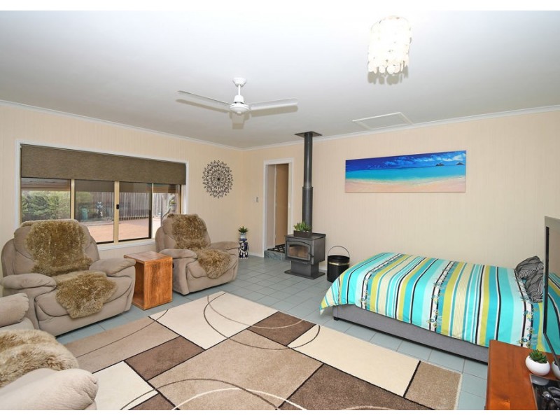 17 Brolga Court, Eli Waters QLD 4655