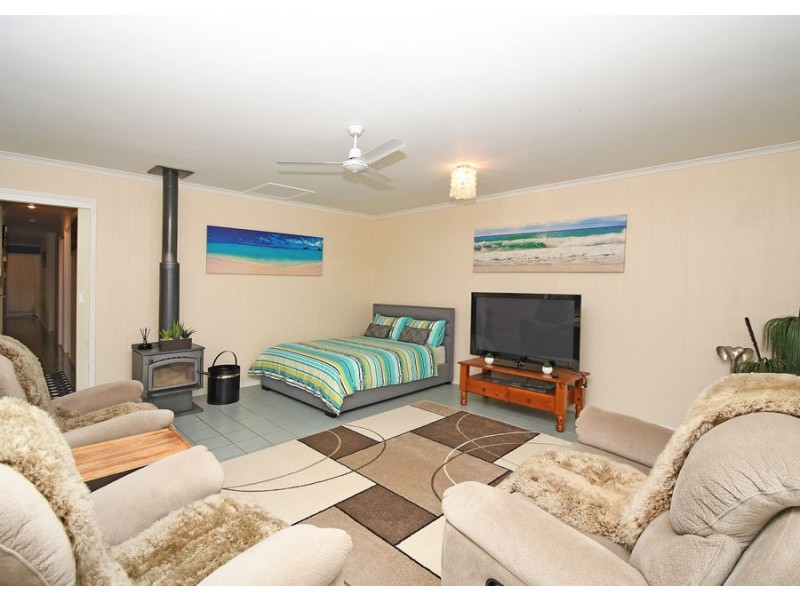 17 Brolga Court, Eli Waters QLD 4655