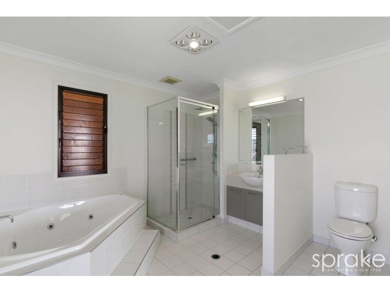 68 Long Street, Point Vernon QLD 4655