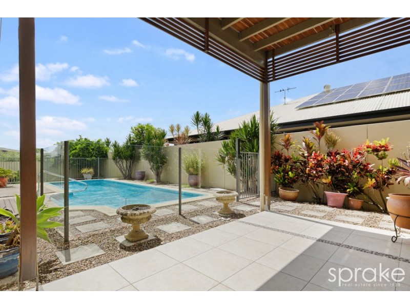 68 Long Street, Point Vernon QLD 4655