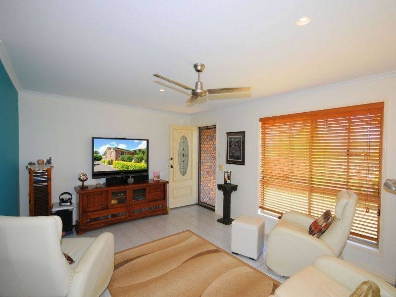 9 Goroka St, Kawungan QLD 4655