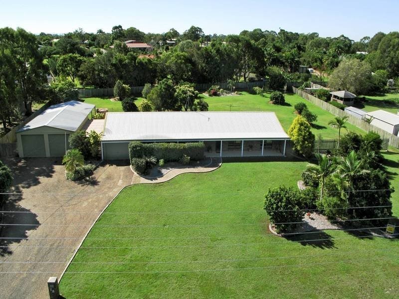 76 Garden Dr, Urangan QLD 4655