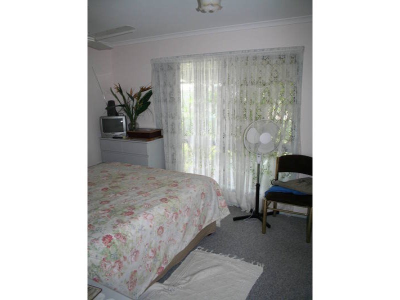 16 Porter Street, Point Vernon QLD 4655