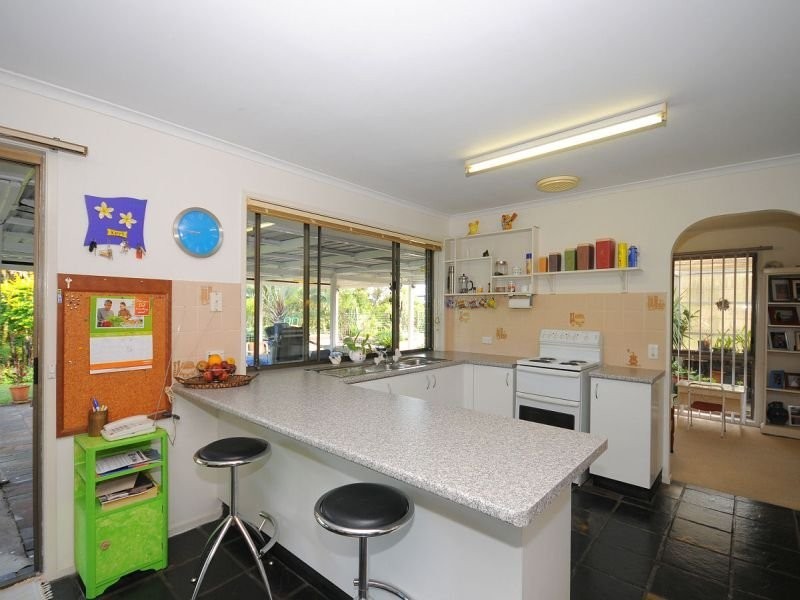 7 York St, Urraween QLD 4655