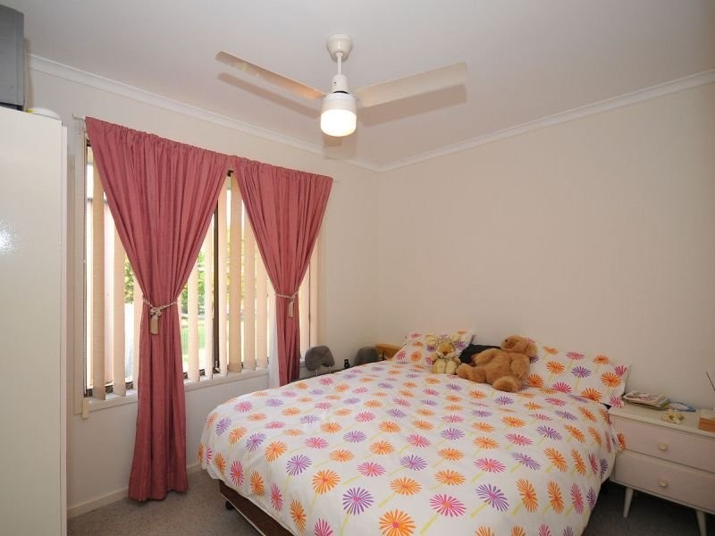 7 York St, Urraween QLD 4655