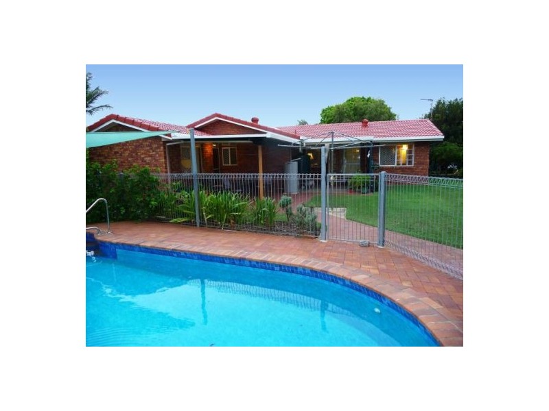 204 Dayman St, Torquay QLD 4655