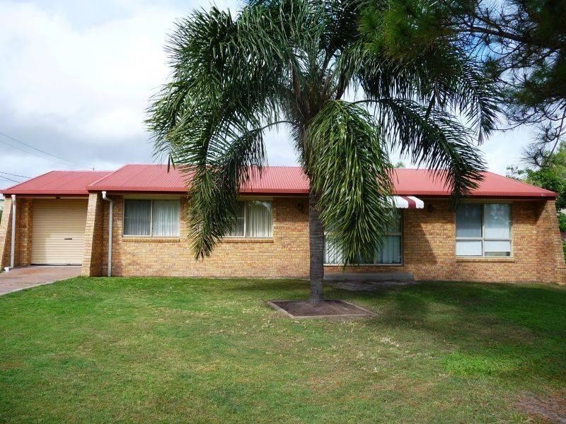7 Urangan St, Torquay QLD 4655