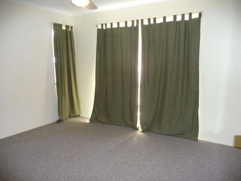 7 Urangan St, Torquay QLD 4655