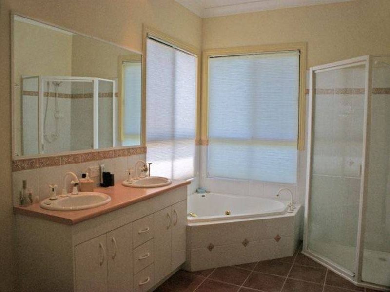 19 Belmoreana Court, Dundowran Beach QLD 4655