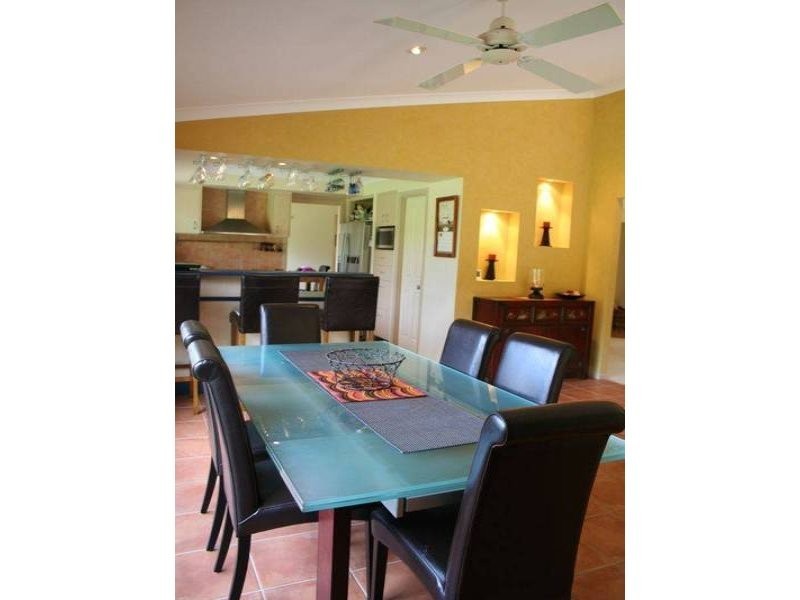 19 Belmoreana Court, Dundowran Beach QLD 4655