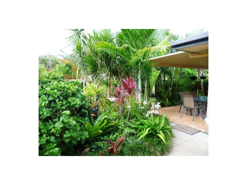 30 Blue Water Rd, Booral QLD 4655