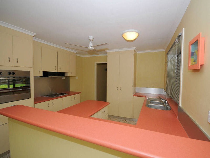 6 Hakea Court, Kawungan QLD 4655