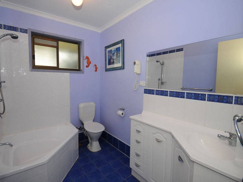 6 Hakea Court, Kawungan QLD 4655