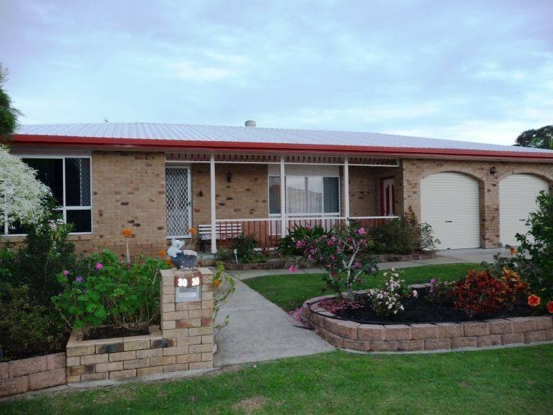 30 Bayrise Drive, Urangan QLD 4655