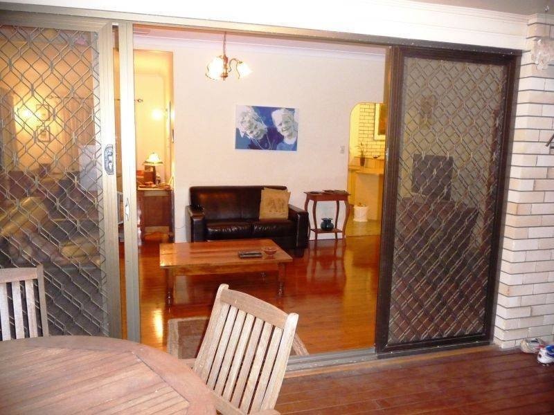 26 Hillcrest Ave, Scarness QLD 4655