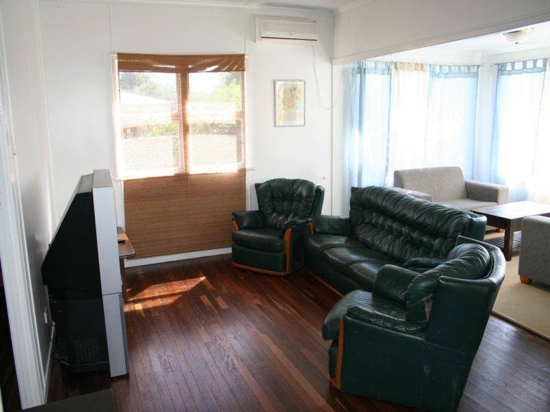 183 Esplanade, Point Vernon QLD 4655