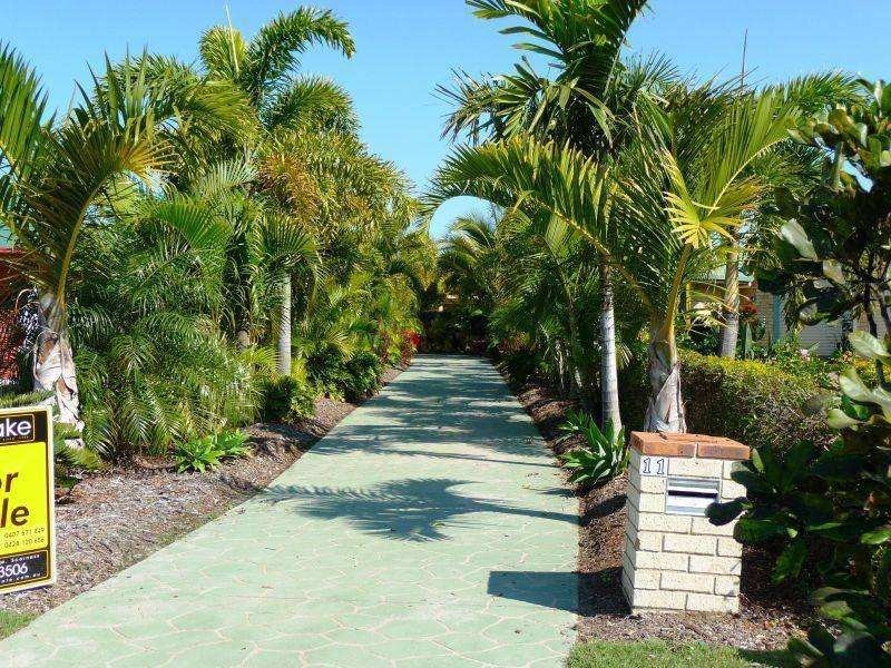 11 Currawong Crt, Eli Waters QLD 4655