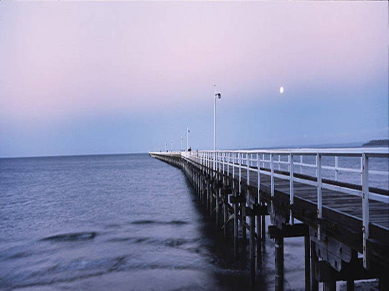 7 Hansen St, Urangan QLD 4655