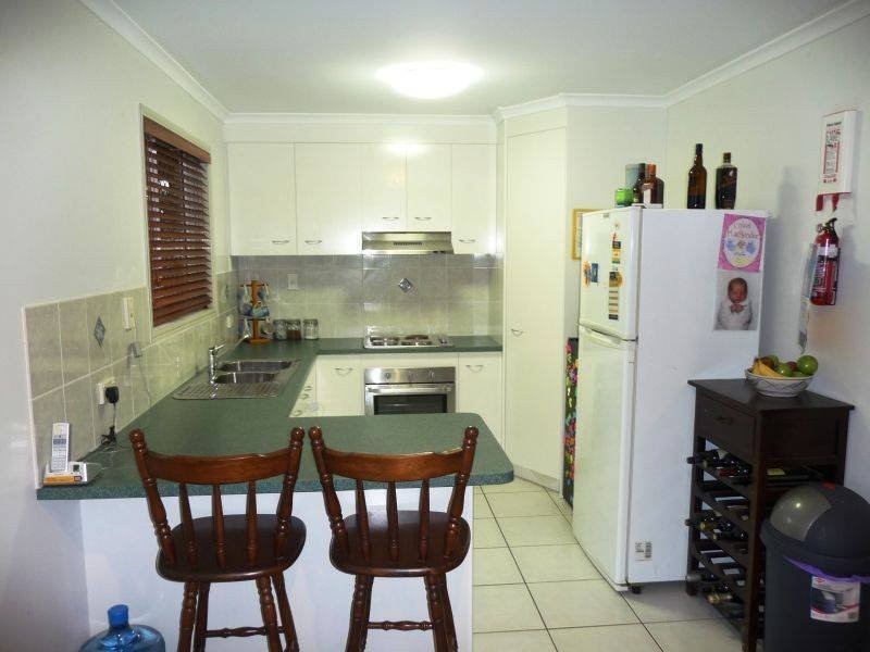 60 Joselyn Dr, Point Vernon QLD 4655