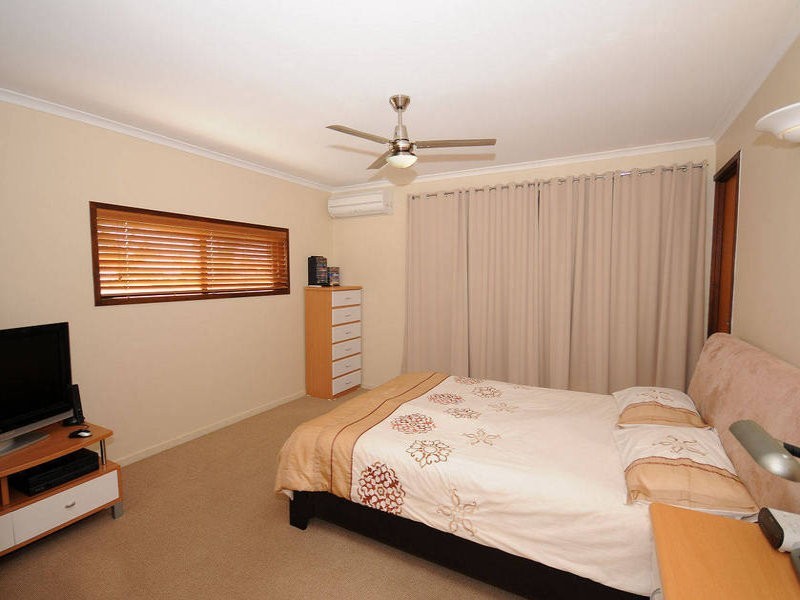 7 Talasea Dr, Kawungan QLD 4655