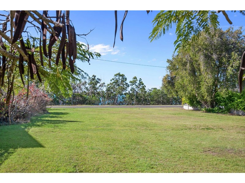 51 Esplanade, Point Vernon QLD 4655