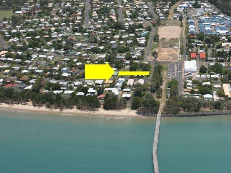 7 Pilot Street, Urangan QLD 4655