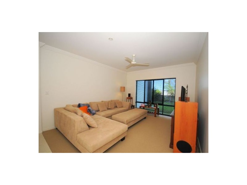 8 Bayswater Drive,, Urraween QLD 4655