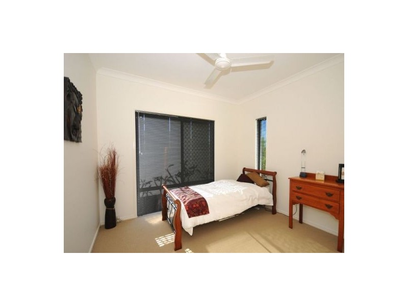 8 Bayswater Drive,, Urraween QLD 4655