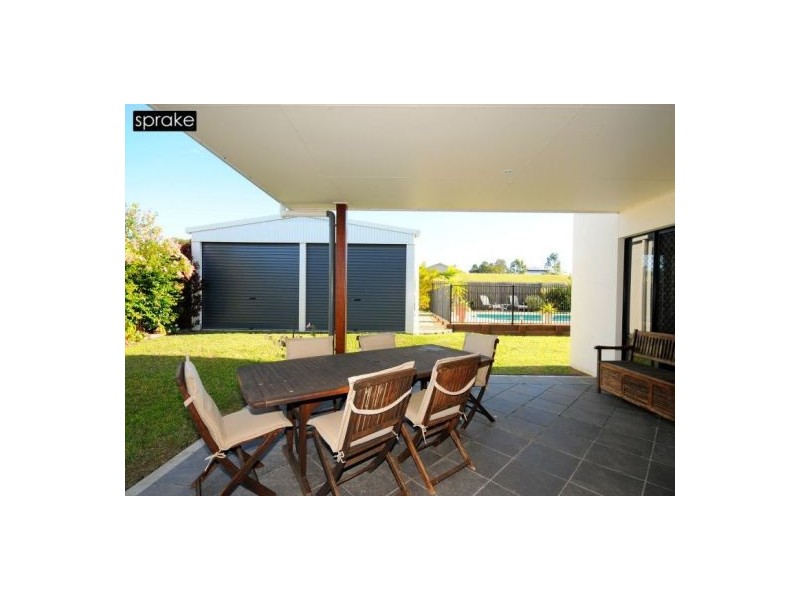 8 Bayswater Drive,, Urraween QLD 4655