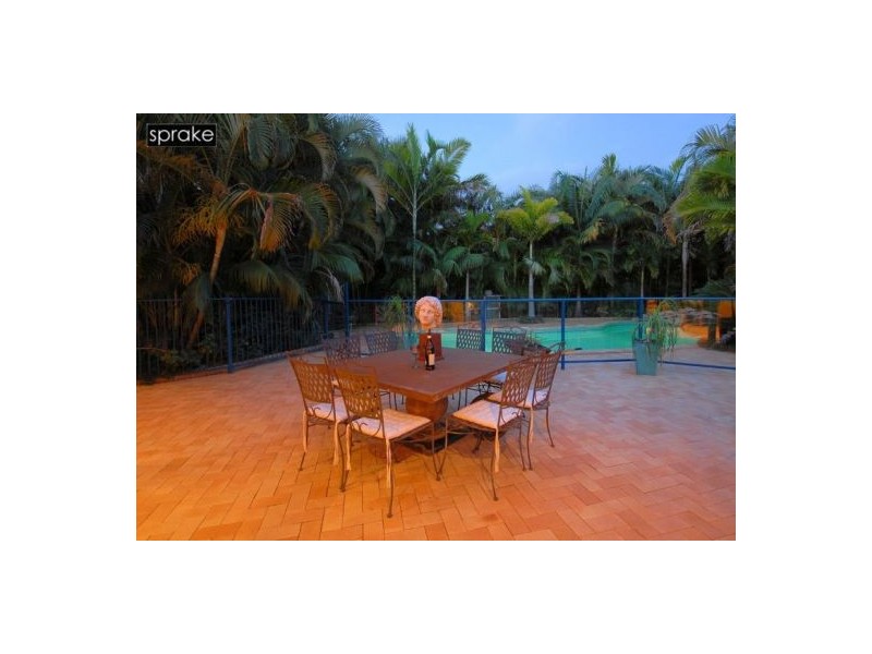 19 Belmoreana Crt, Dundowran Beach QLD 4655